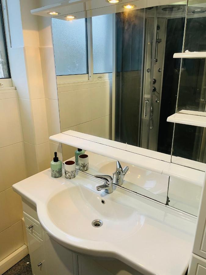 Charmant Appartement De Coeur De Ville - 2 Chambres Lits Queen Size - Netflix - Wifi Cherbourg-en-Cotentin Exterior photo